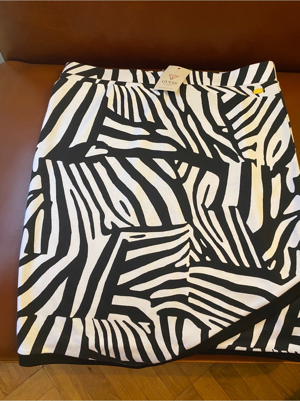 GUESS Black and White Zebra Print Pencil Skirt SZ L